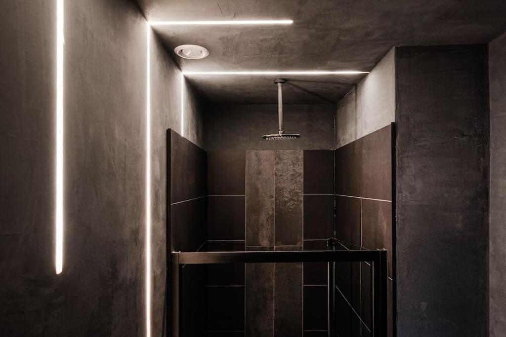 High End Free Parking Wifi Balcony Ensuite チェルトナム エクステリア 写真